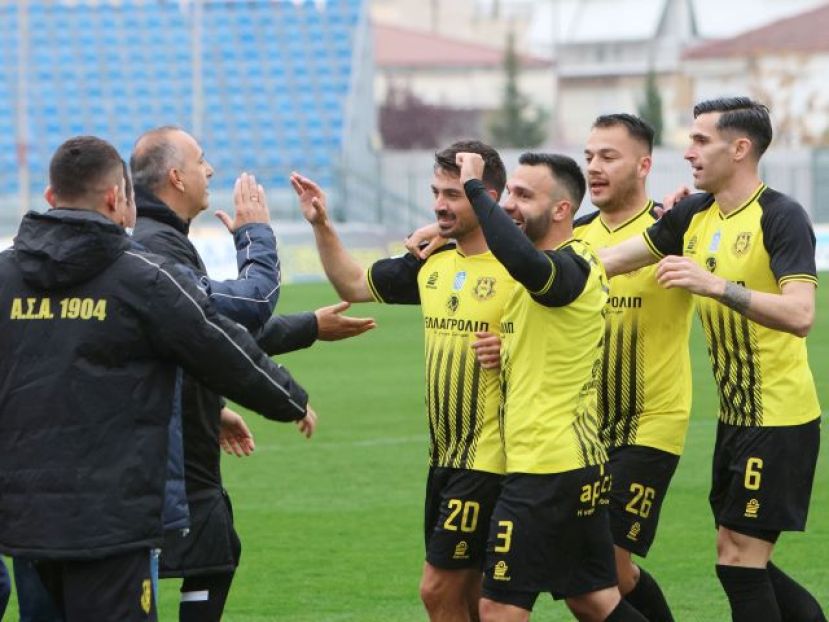 Πλήρης η Αναγέννηση