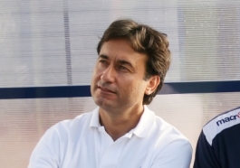 «Να τελειώσουν οι πανηγυρισμοί και οι σαμπάνιες»