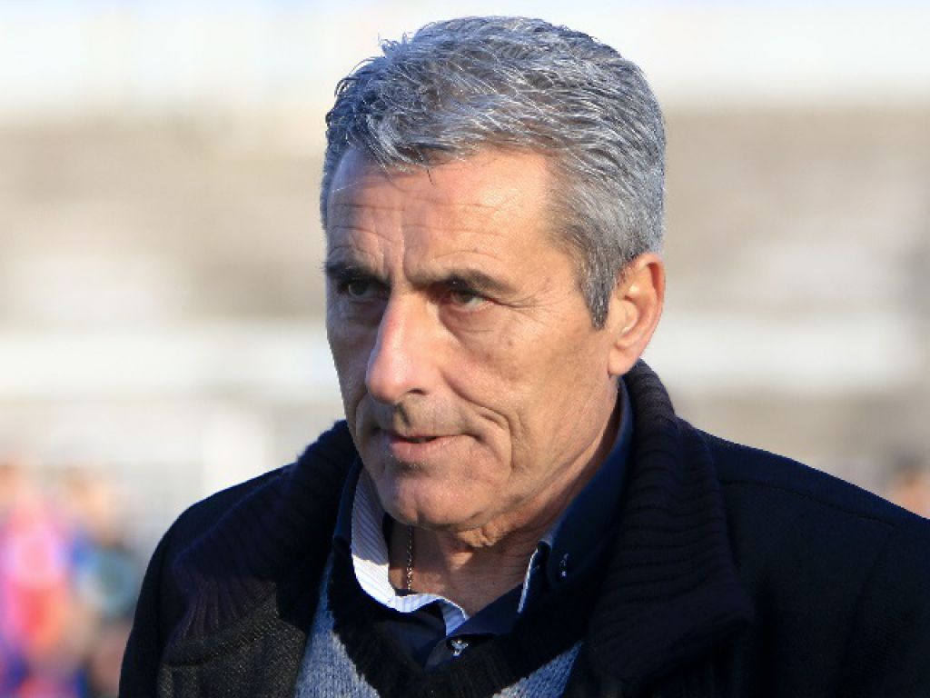 «Κομβικά τα δύο εντός»
