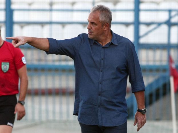 «Κάθε κατεργάρης στον πάγκο του»