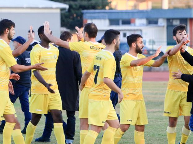 «Στόχος η παραμονή»