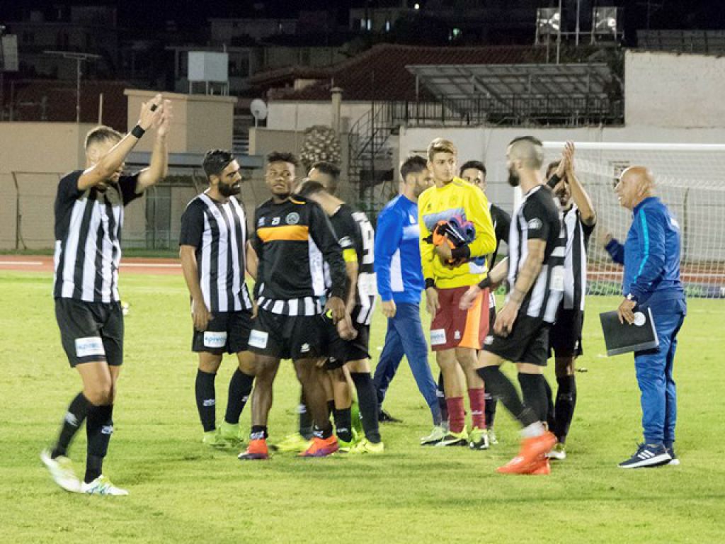 Θέλει αυλαία… Super League