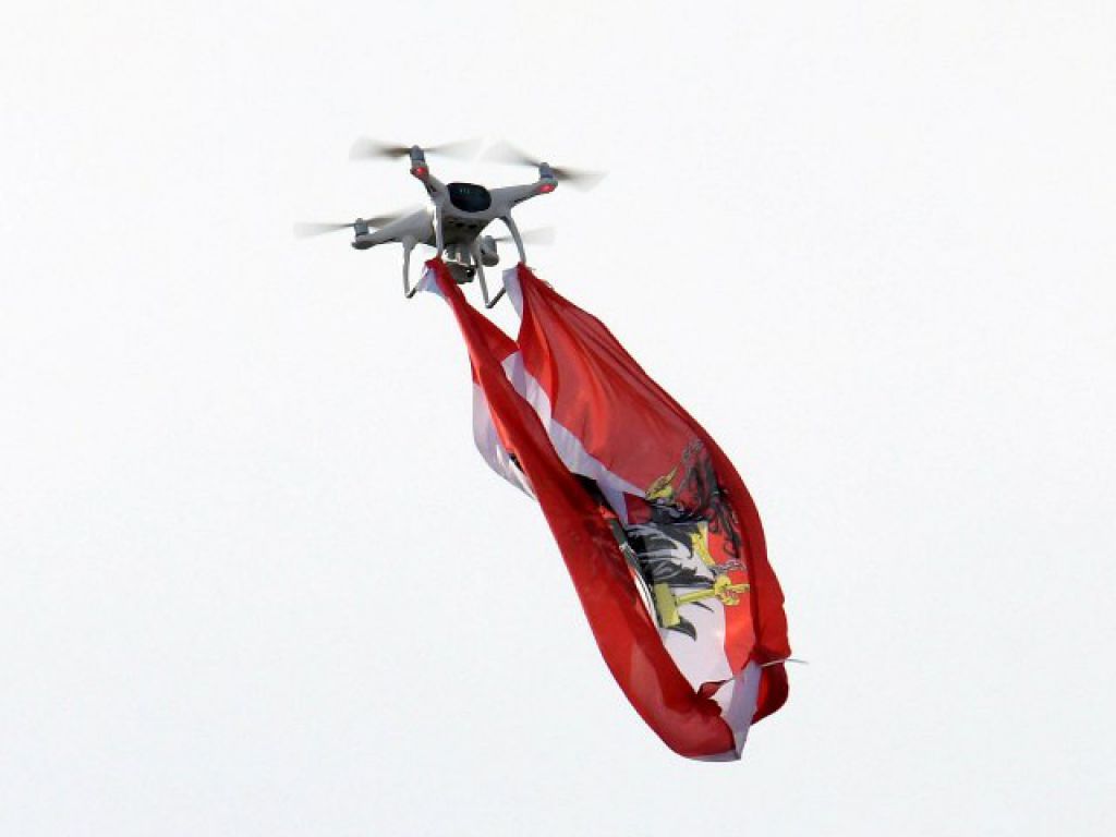 Συλλήψεις για το drone!