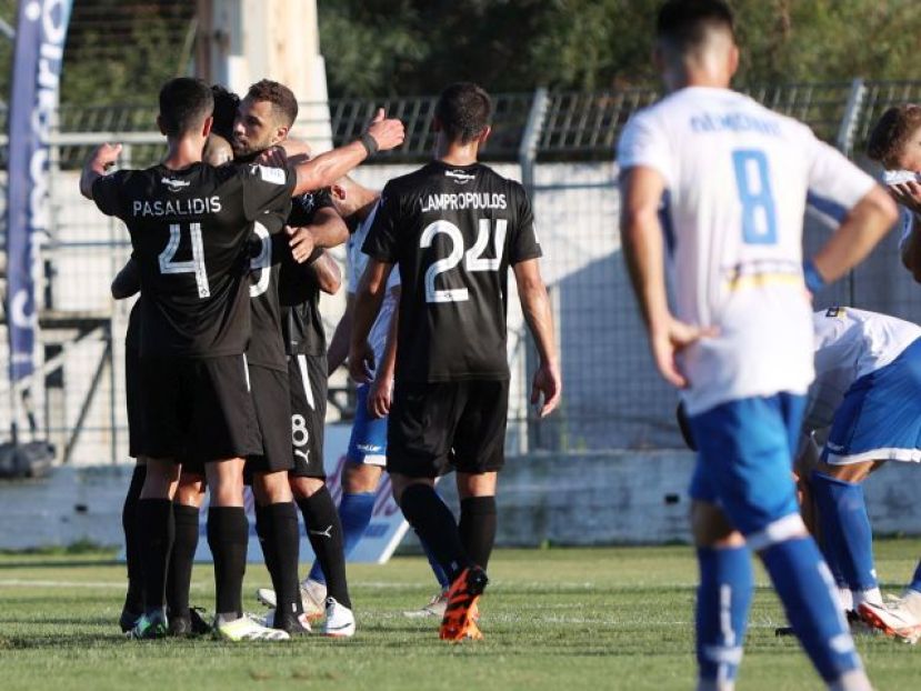 «Αντίο» με ψηλά το κεφάλι