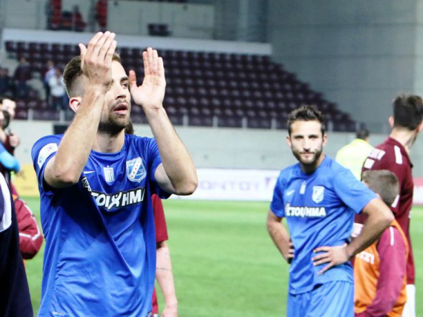 Επιστρέφει λαβωμένη