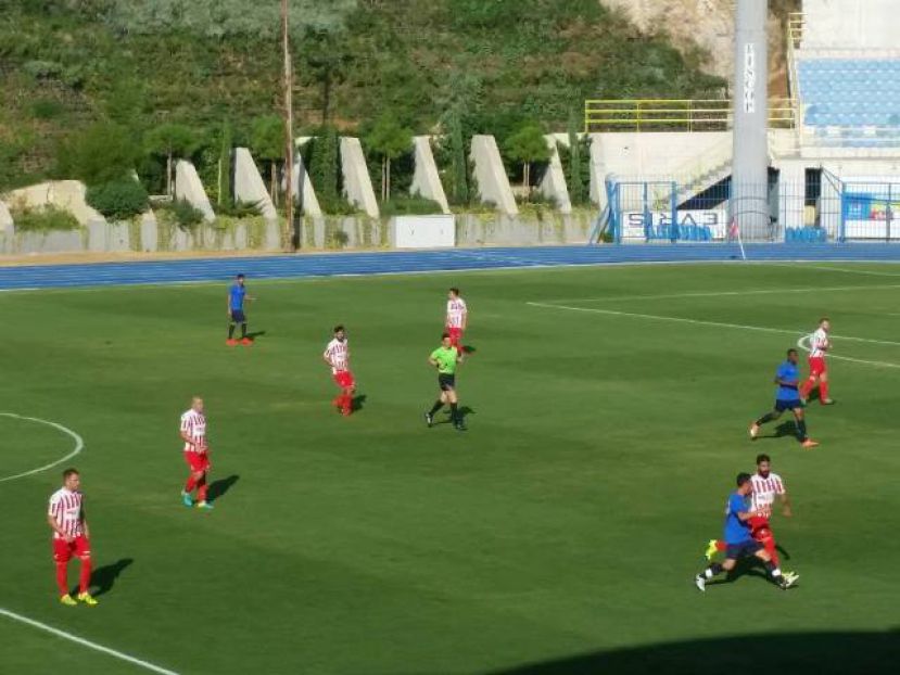 Οκτώ στα αποκαλυπτήρια