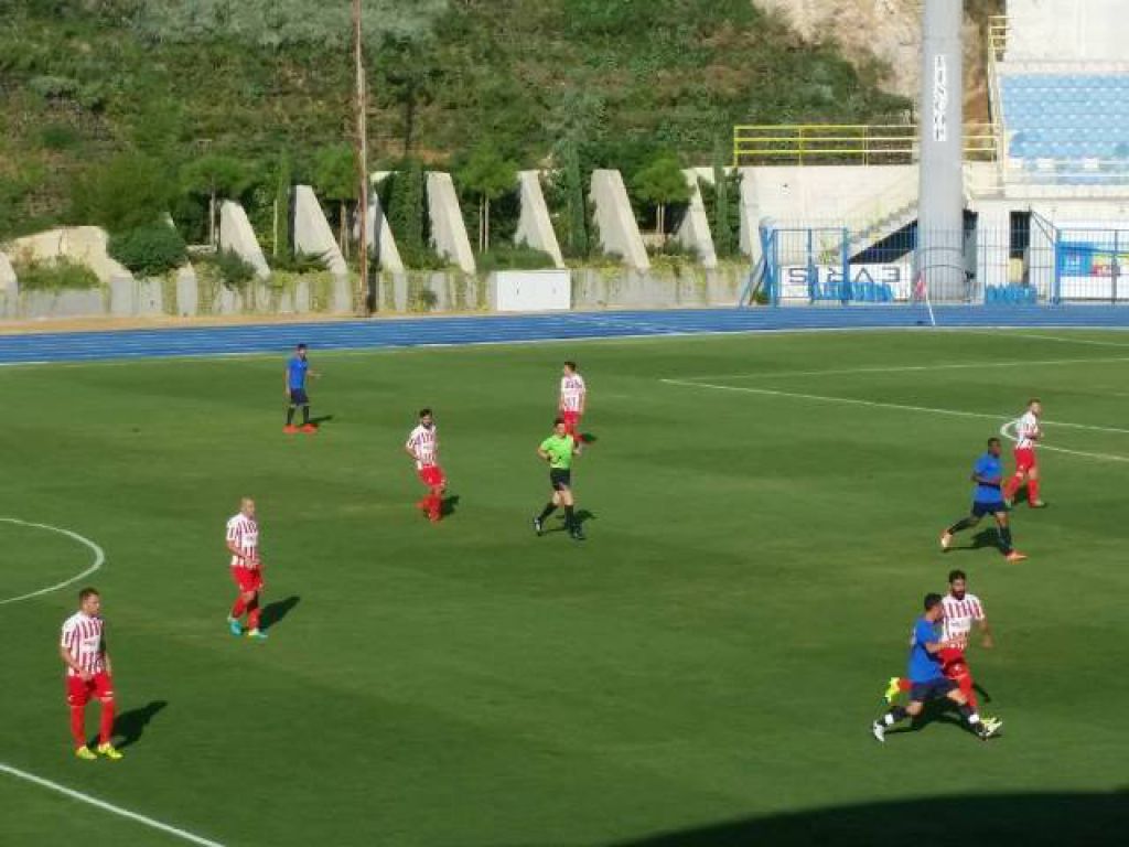 Οκτώ στα αποκαλυπτήρια