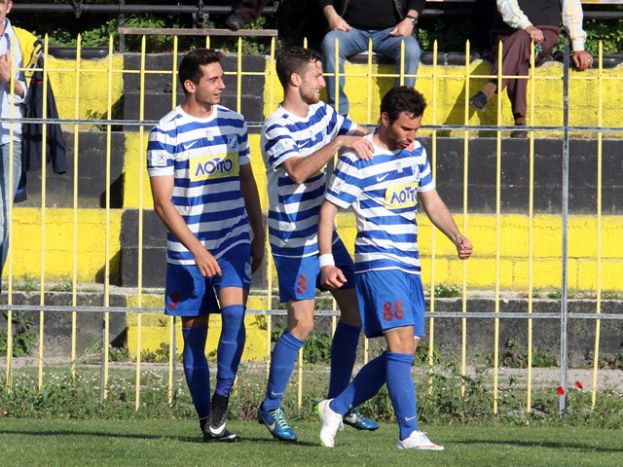 «Μόνοι εναντίον όλων»!